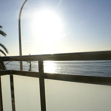 De Premiá Hotel 2*